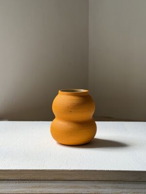Big bold vases - small